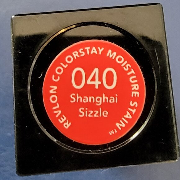 Revlon ColorStay Moisture Stain Lipstick Shade 040 Shanghai Sizzle - Picture 3 of 8